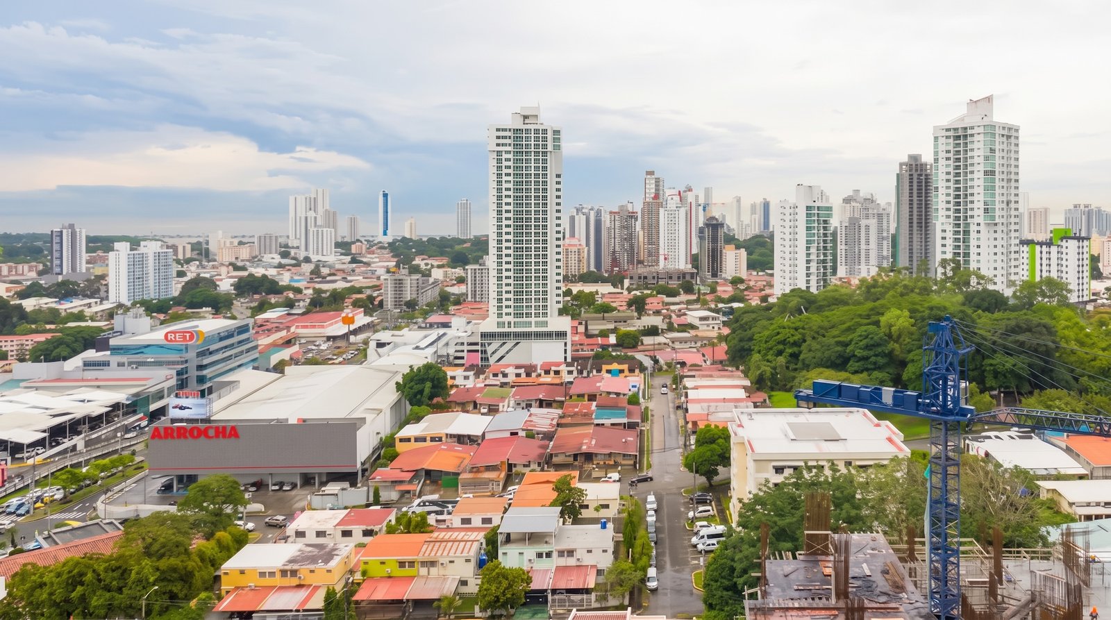 Hato Pintado Skyline
